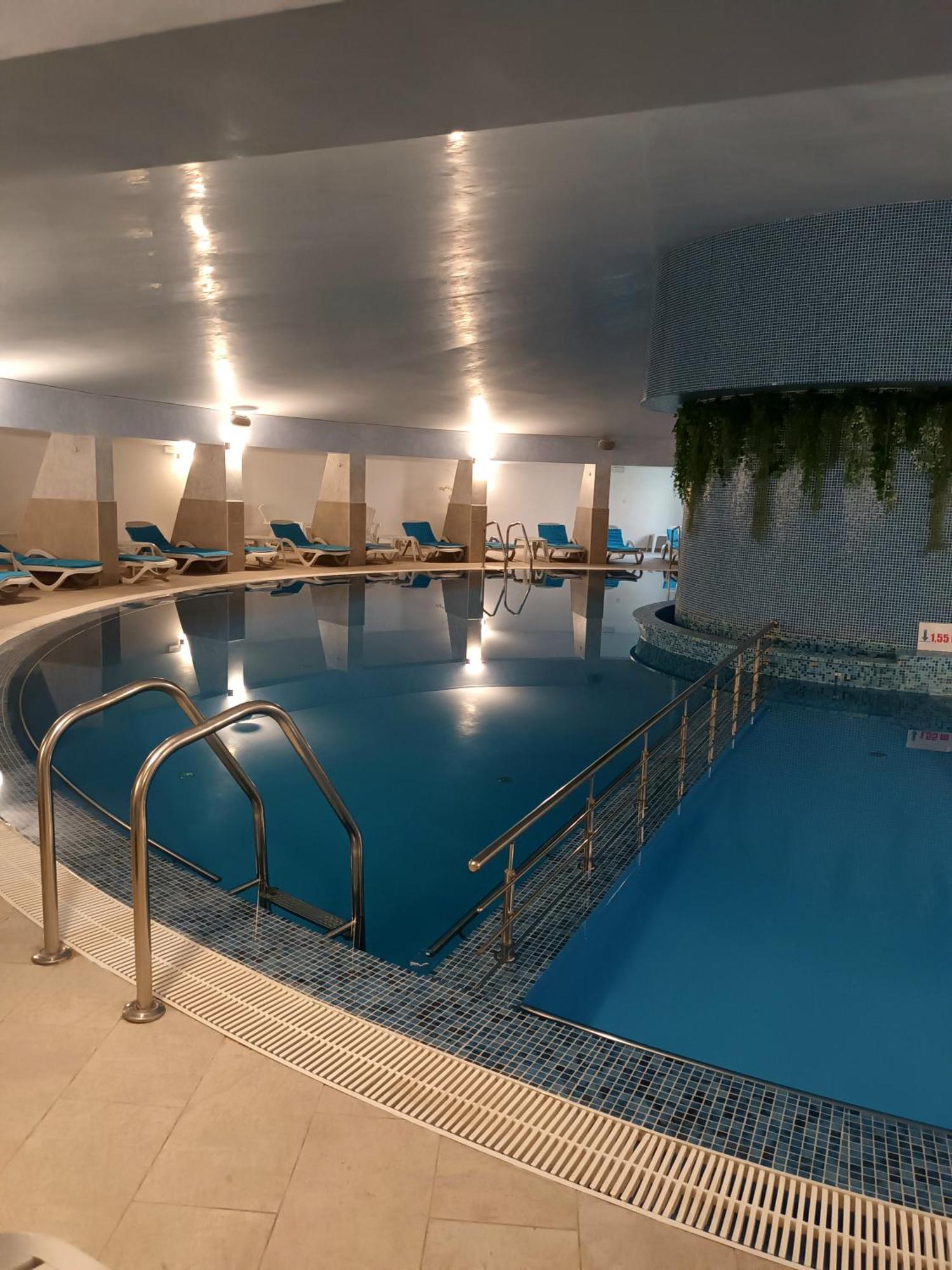 Condor Resort Dulcesti Exterior photo